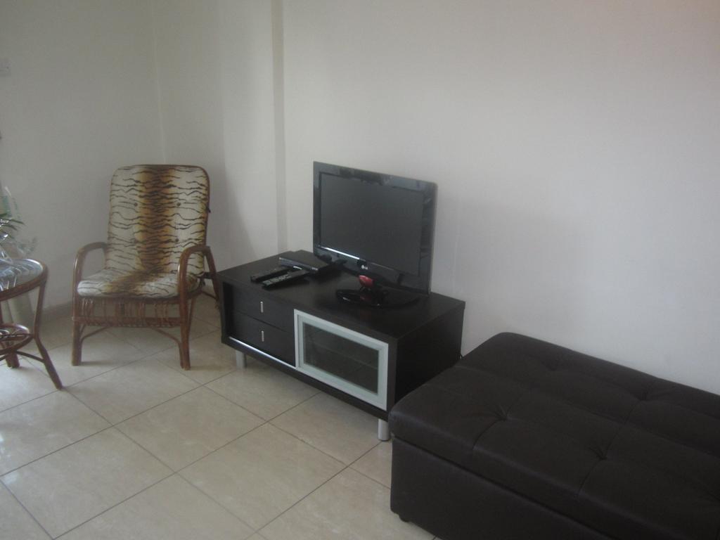 Marina Apartments 211 Larnaca Esterno foto